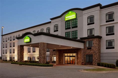 Welcoming hotel on NJ-23 near the Willowbrook Mall and NYC buses. . Wyndham hotels resorts near me